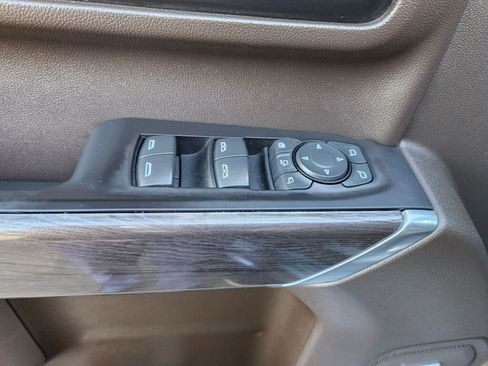 Used 2020 Chevrolet Silverado 3500 LTZ w/ LTZ Premium Package image 17