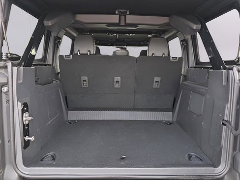 Used 2024 Ford Bronco Wildtrak image 34