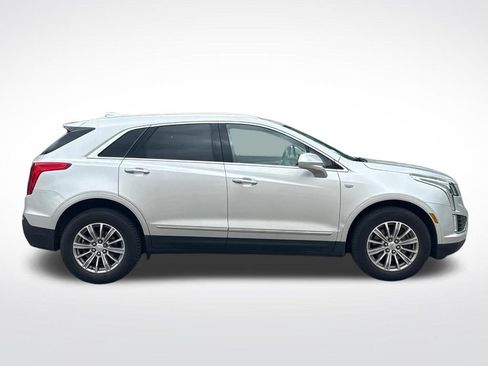 Used 2019 Cadillac XT5 Luxury AWD/4WD image 2