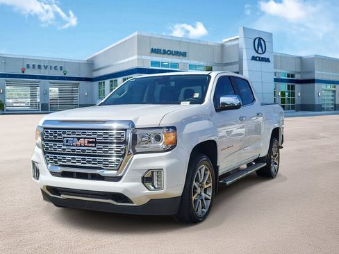 Used 2022 GMC Canyon Denali RWD image 3