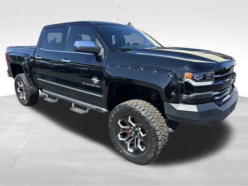 Used 2018 Chevrolet Silverado 1500 LTZ Z71 w/ LTZ Plus Package image 8
