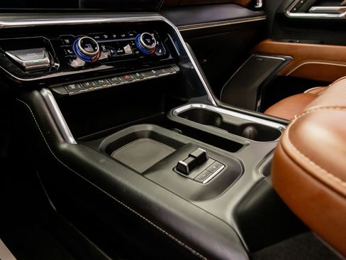 Used 2024 GMC Sierra 2500 Denali Ultimate image 53