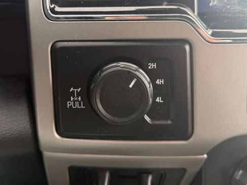 Used 2022 Ford F250 Lariat w/ Black Appearance Package image 26