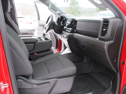 Certified 2024 GMC Sierra 2500 SLE w/ SLE Value Package; image 15