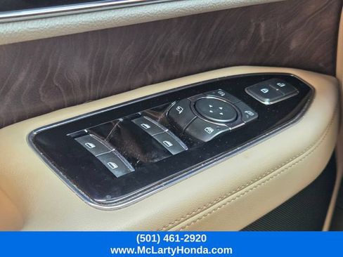 Used 2022 Lincoln Navigator L Reserve AWD/4WD image 32