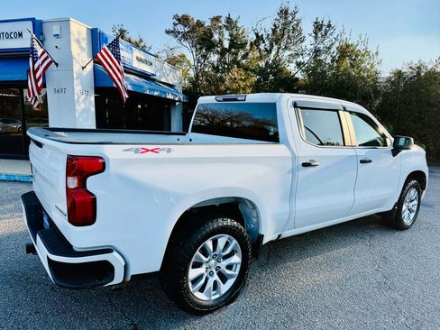 Used 2022 Chevrolet Silverado 1500 Custom image 8