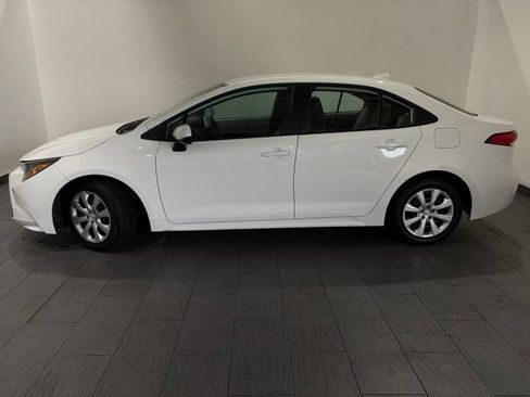 Used 2026 Toyota Corolla LE FWD image 2