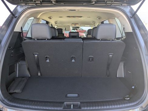 Used 2025 Kia Telluride LX image 13