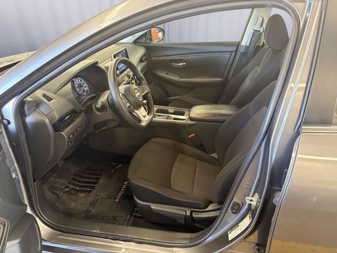Used 2024 Nissan Sentra SV FWD image 27