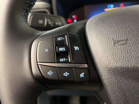 New 2025 Ford Maverick XLT w/ XLT Luxury Package image 17