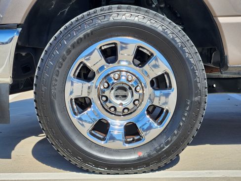 Used 2023 Ford F250 Lariat w/ Lariat Ultimate Package image 11