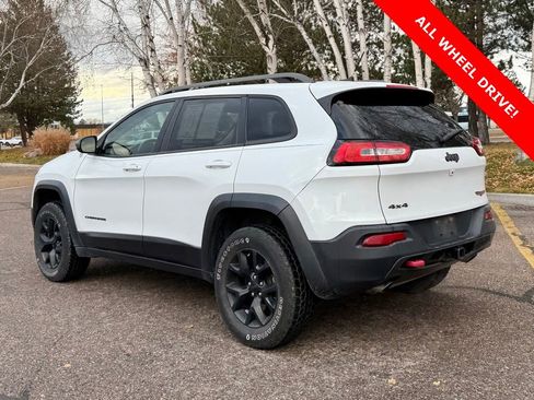 Used 2015 Jeep Cherokee Trailhawk image 5