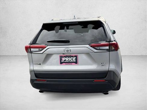 Used 2025 Toyota RAV4 XLE image 6