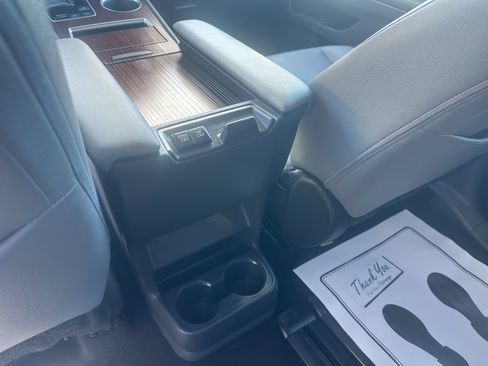 Used 2024 Toyota Sienna XLE image 14