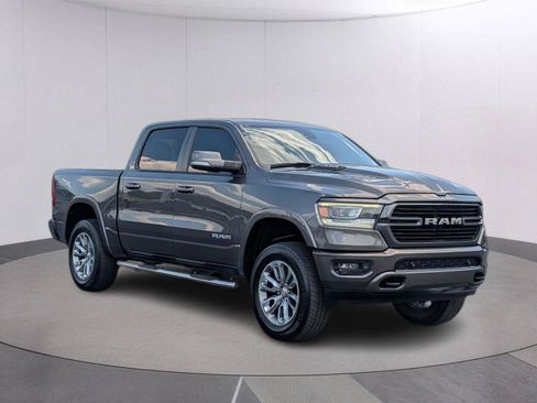 Used 2020 RAM 1500 Laramie w/ Sport Appearance Package AWD/4WD image 9
