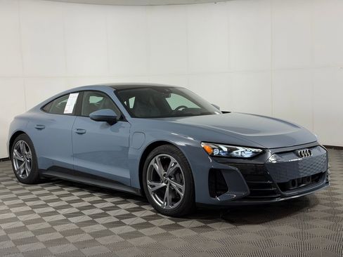 Used 2023 Audi e-tron GT Premium Plus image 7