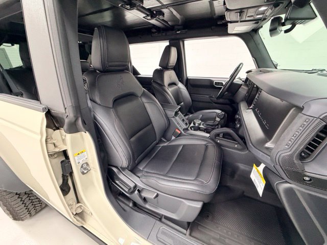 Used 2025 Ford Bronco Badlands w/ Sasquatch Package AWD/4WD image 24