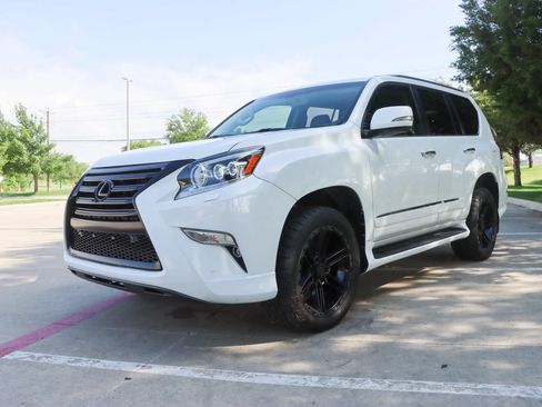 Used 2015 Lexus GX 460 Luxury AWD/4WD image 3