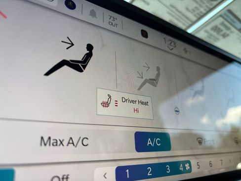 New 2026 Jeep Wrangler Sahara w/ Whitecap Package image 5