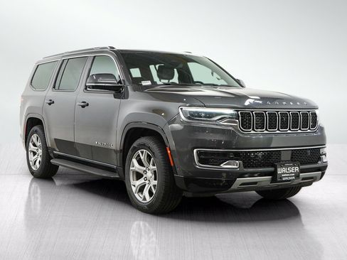 Used 2022 Jeep Wagoneer Series II w/ Convenience Group I AWD/4WD image 8
