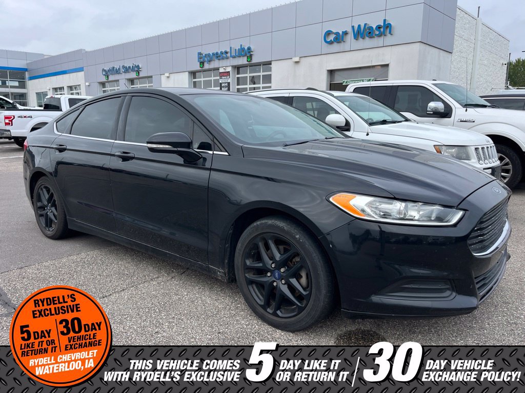 Used 2016 Ford Fusion SE FWD image 1