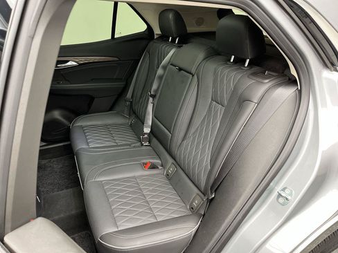 Used 2023 Buick Envision Avenir AWD/4WD image 12