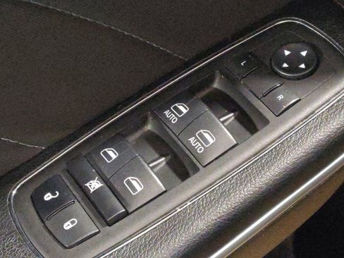 Used 2023 Dodge Charger SXT RWD image 27