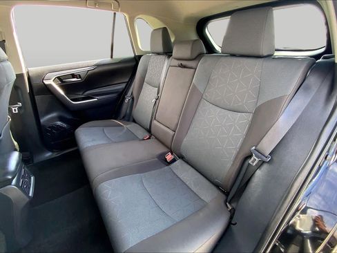 Used 2025 Toyota RAV4 XLE FWD image 20