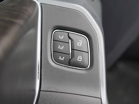 Used 2021 Ford F150 Lariat w/ Equipment Group 501A Mid image 41