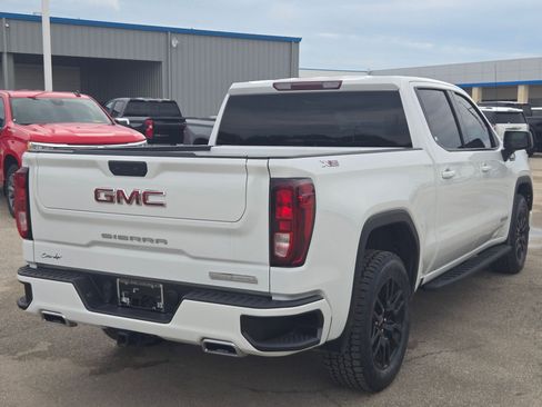 Used 2024 GMC Sierra 1500 Elevation w/ X31 Off-Road Package AWD/4WD image 4