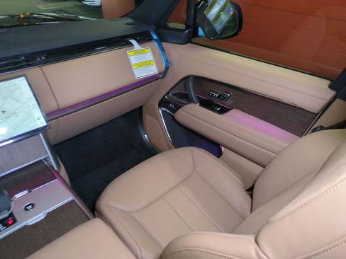 New 2026 Land Rover Range Rover SE AWD/4WD image 28