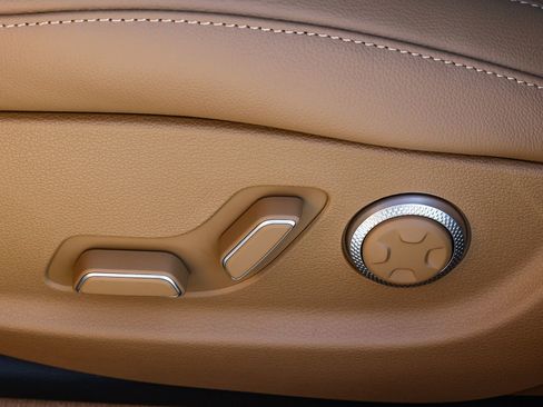 New 2026 Genesis G80 2.5T Advanced image 25