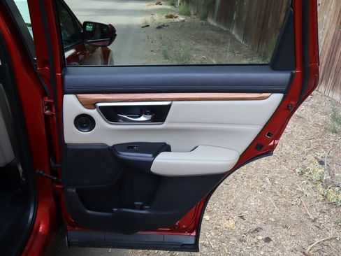 Used 2017 Honda CR-V Touring image 25