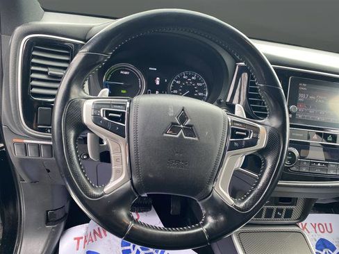 Used 2019 Mitsubishi Outlander SEL image 13