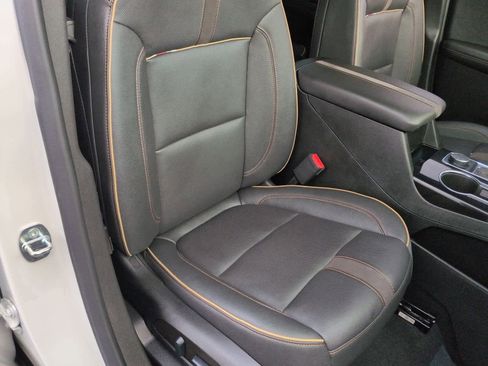 Used 2022 Chevrolet Blazer Premier image 24