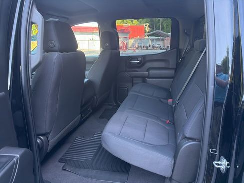 Certified 2019 Chevrolet Silverado 1500 Custom w/ Custom Value Package AWD/4WD image 13
