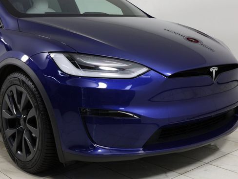 Used 2022 Tesla Model X image 37