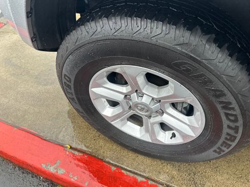 Used 2024 Toyota 4Runner SR5 image 22