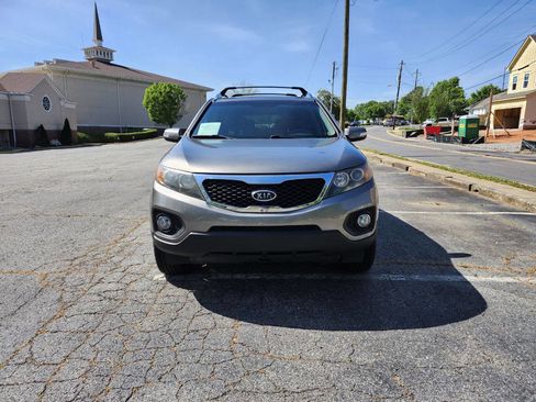 Used 2011 Kia Sorento EX w/ Premium Pkg image 2