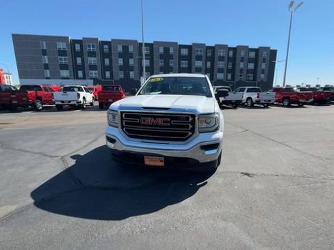 Used 2018 GMC Sierra 1500 2WD Regular Cab image 3