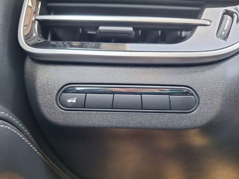 Used 2025 INFINITI QX60 Pure image 11