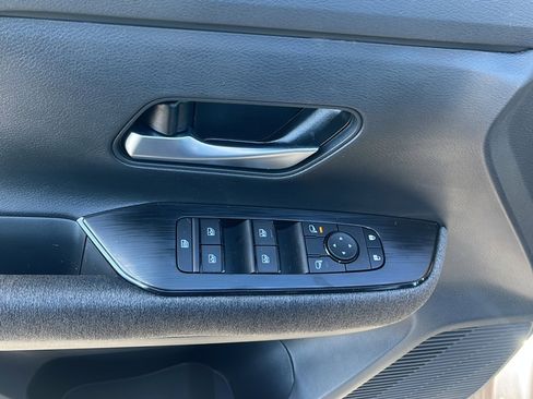 New 2026 Nissan Kicks SV image 16