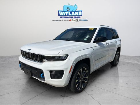 Certified 2022 Jeep Grand Cherokee Overland AWD/4WD image 20