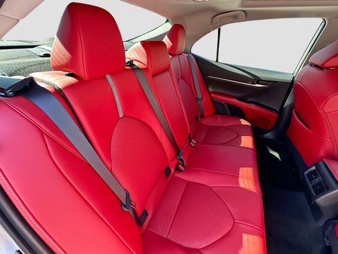 Used 2024 Toyota Camry XSE w/ Navigation Package image 31