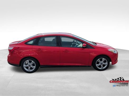 Used 2014 Ford Focus SE FWD image 5