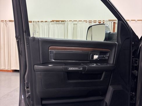 Used 2018 RAM 2500 Laramie w/ Convenience Group image 19