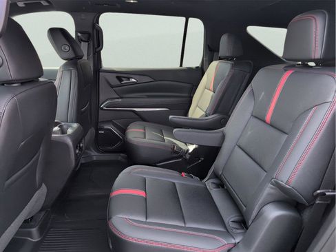 New 2026 Chevrolet Traverse RS w/ LPO, Floor Liner Package image 13