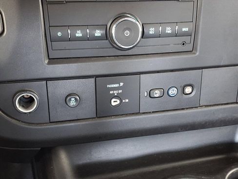 Used 2021 Chevrolet Express 2500 Extended w/ Driver Convenience Package image 11