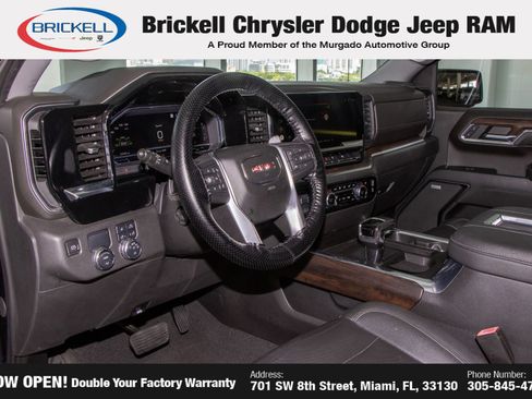 Used 2022 GMC Sierra 1500 SLT w/ SLT Premium Package RWD image 14