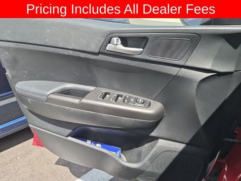 Used 2020 Kia Sportage LX FWD image 12